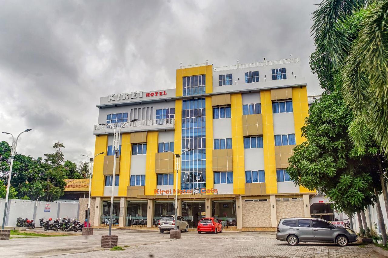 Kirei Hotel Bantaeng Exterior photo