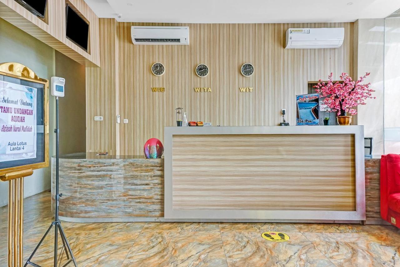Kirei Hotel Bantaeng Exterior photo