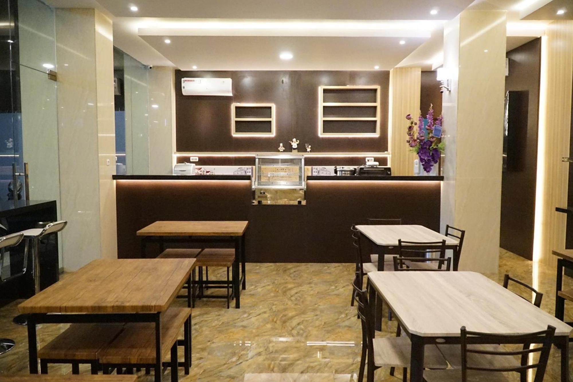 Kirei Hotel Bantaeng Exterior photo
